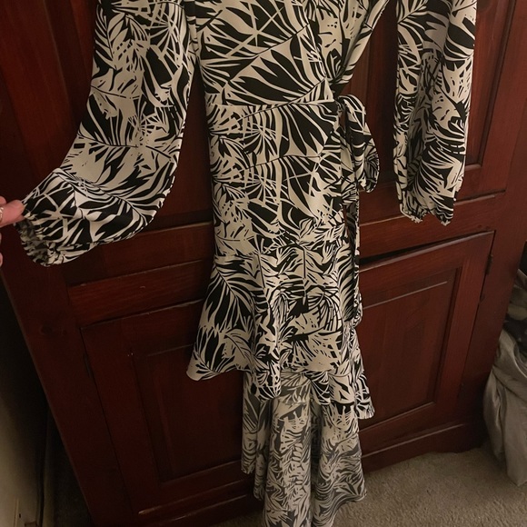 Dress Day wrap dress - Picture 2 of 6